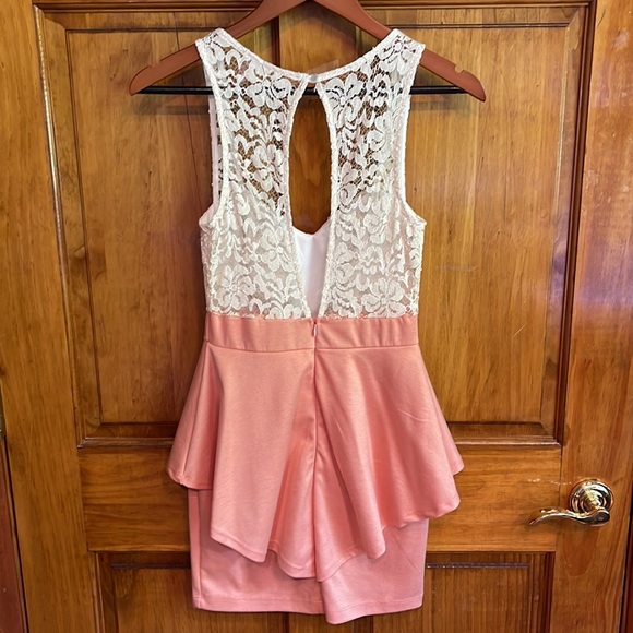 Trac Peplum & Lace Dress - Size Small🍑 - Picture 7 of 10